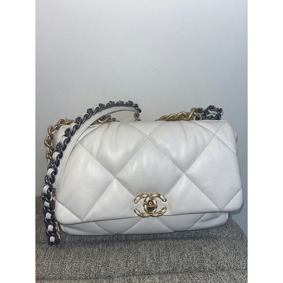CHANEL Handbags - Chanel Medium White Lambskin 19 Flap Bag